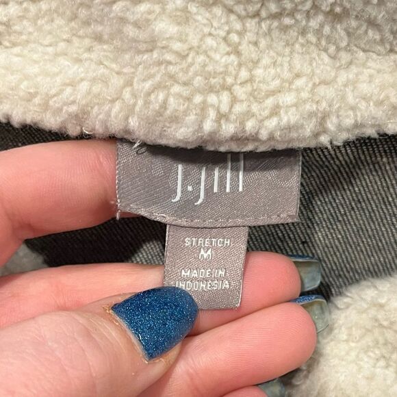 J.Jill Denim Jacket Button Down Stretch Fleece Faux Fur Collar Blue Size Medium - Picture 4 of 4